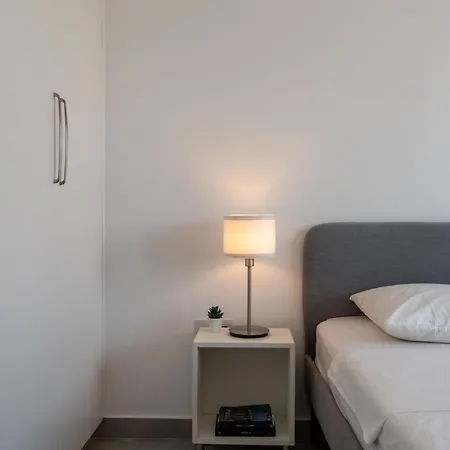 Apartment Seaview At Harbour Paphos